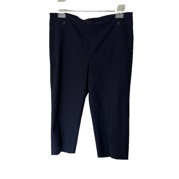 Pants - Rekucci Women’s Navy Capri Pants W/Button Detail Size 14